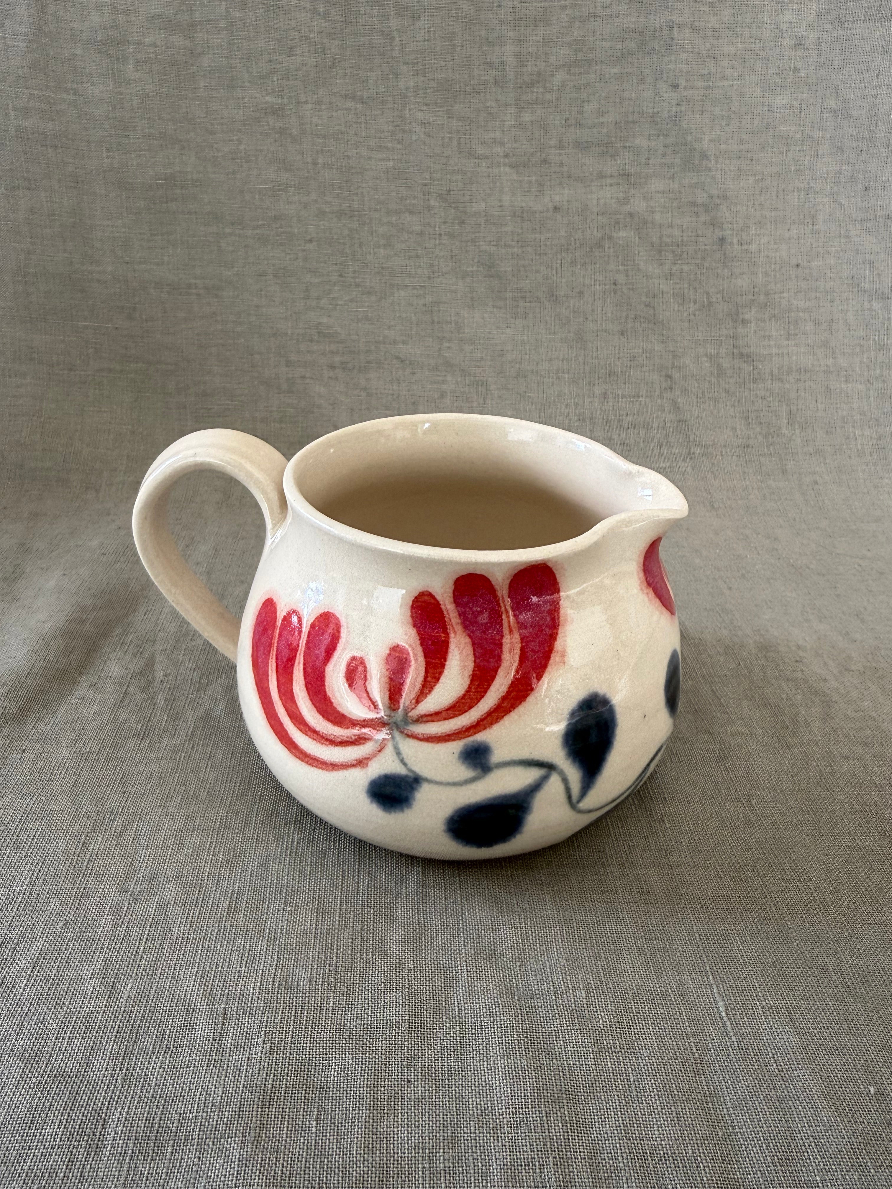 Honeysuckle Jug Medium in Raspberry