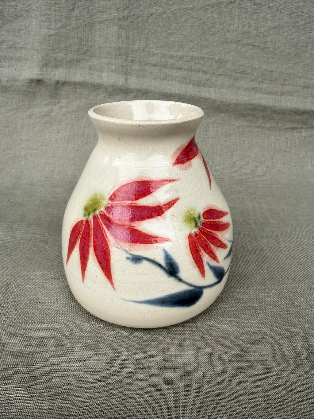 Echinacea Vase Medium in Raspberry