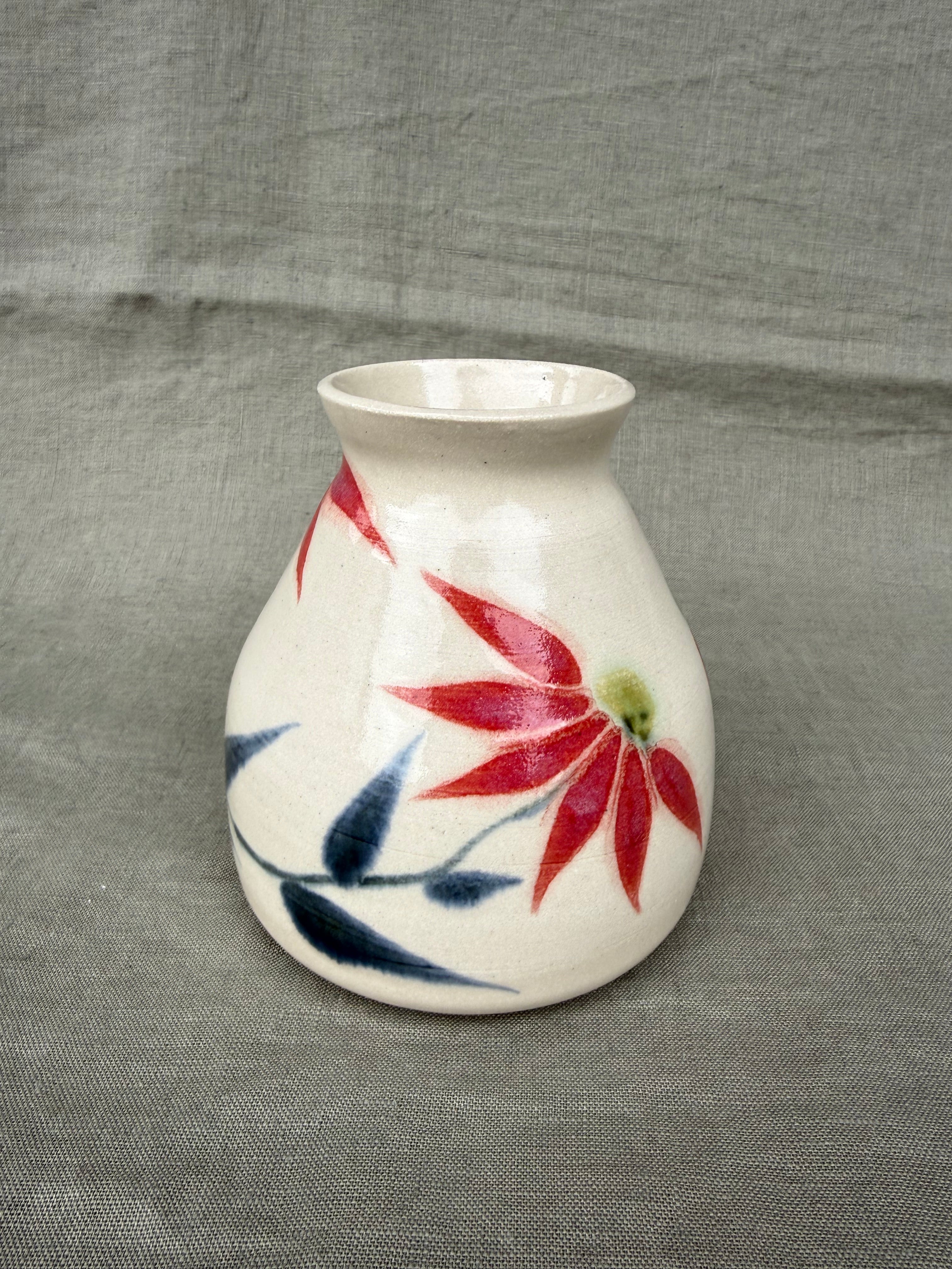 Echinacea Vase Medium in Raspberry