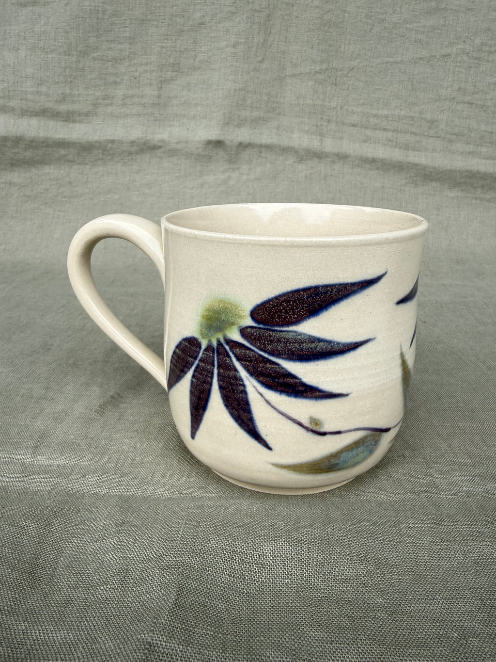 Echinacea Mug Medium in Purple