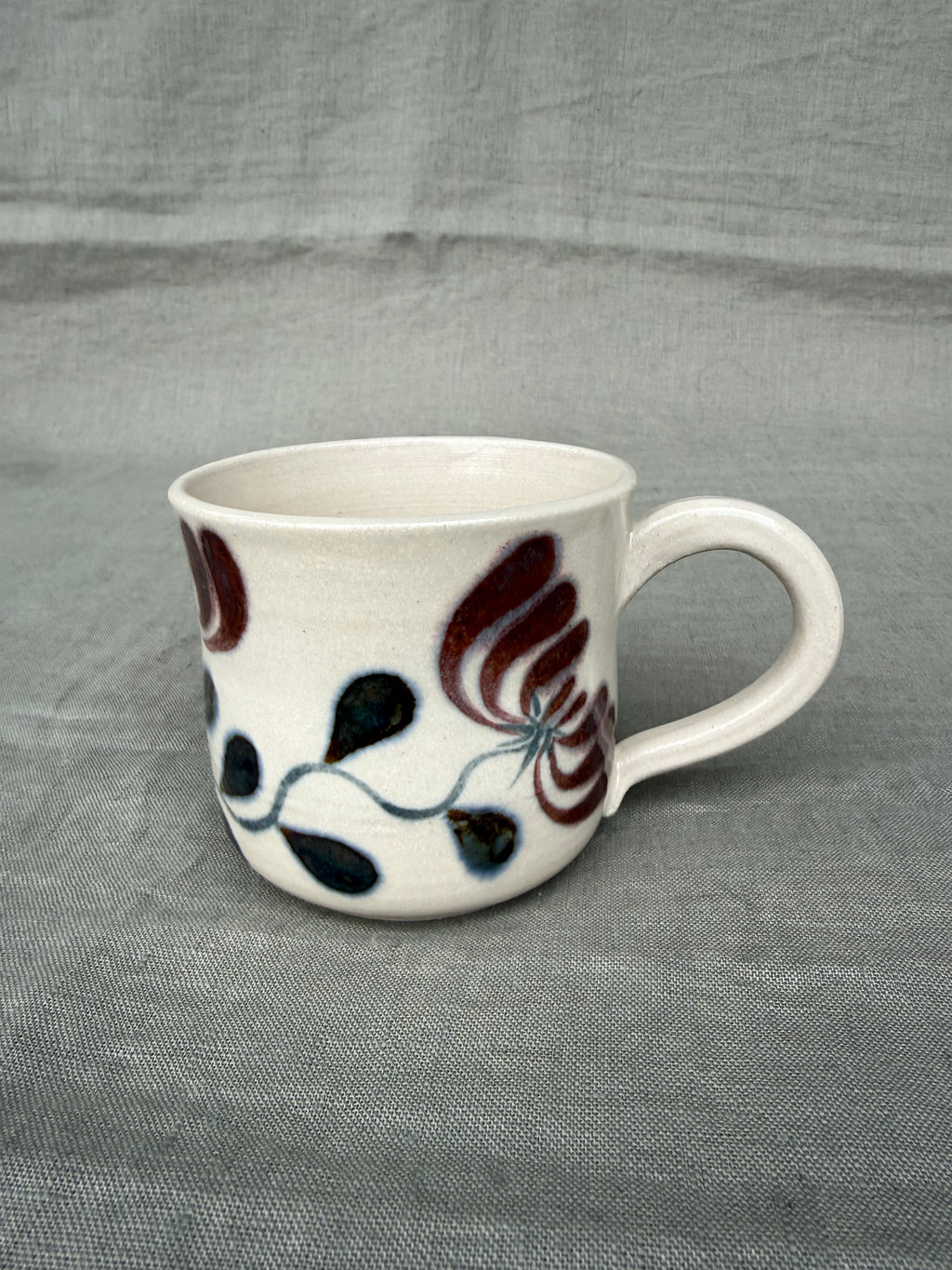 Honeysuckle Mug Small in Merlot