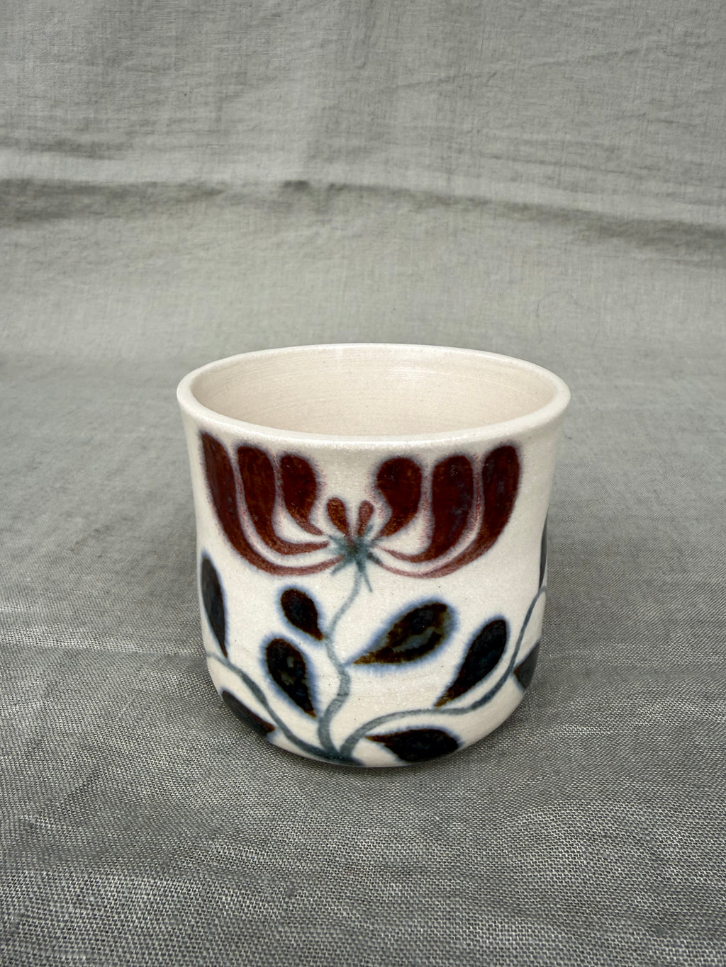 Honeysuckle Mug Small in Merlot