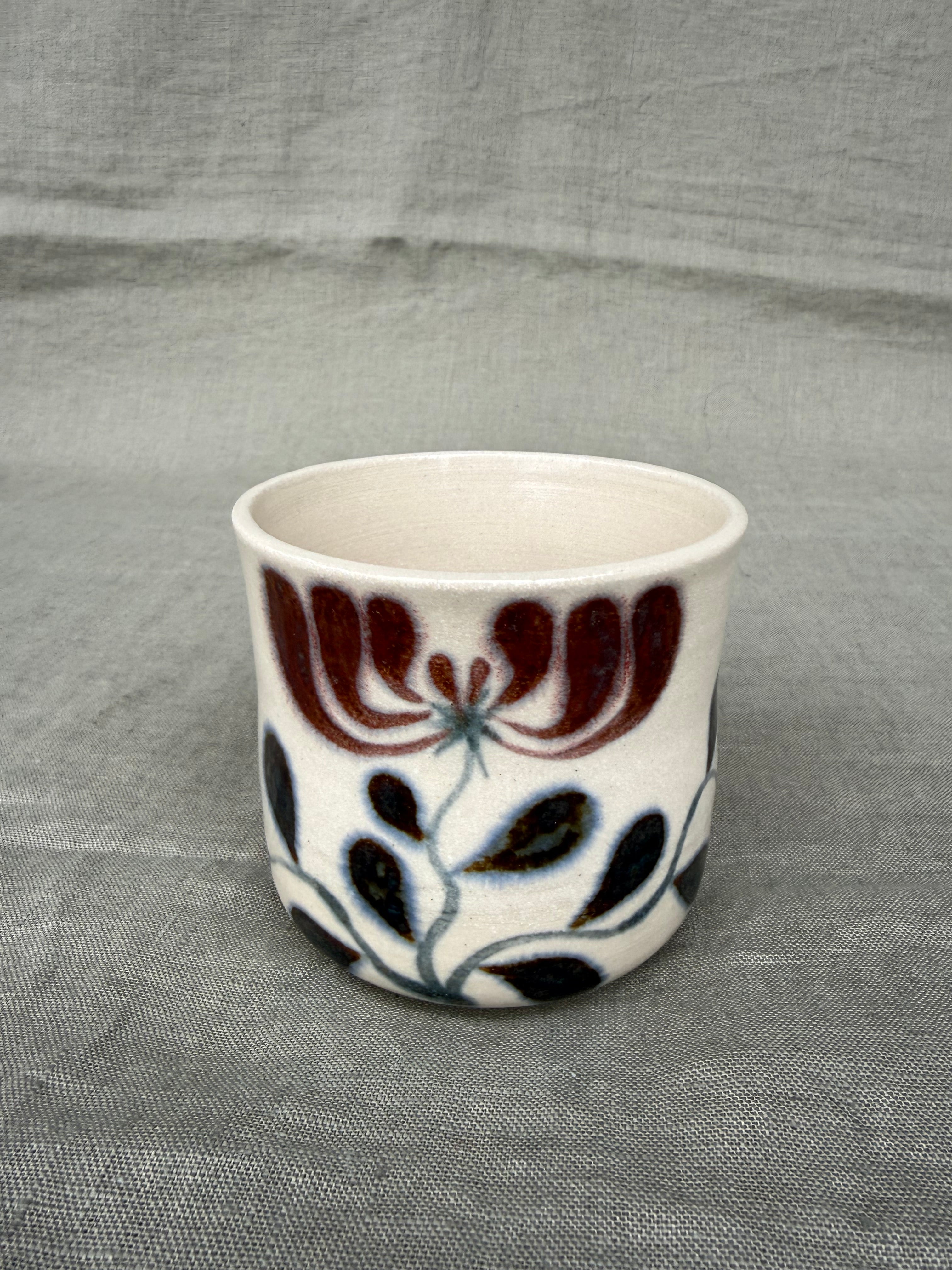 Honeysuckle Mug Small in Merlot